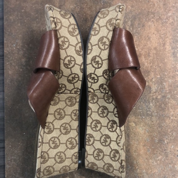 MICHAEL KORS GABI Mule Mocha Leather Wedges 9M - Picture 9 of 11